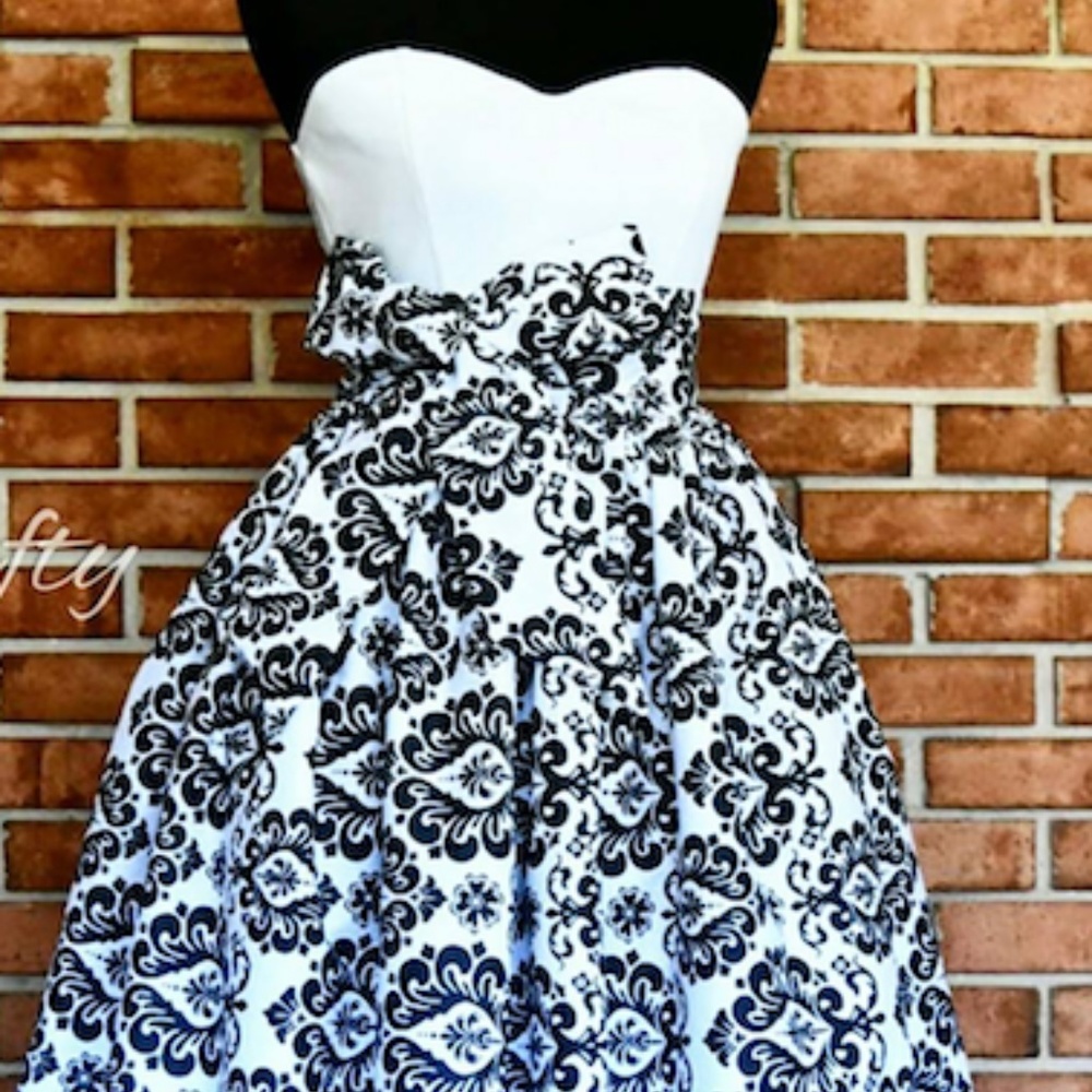 Gorgeous Custom Made Full Maxi Skirt - image 2